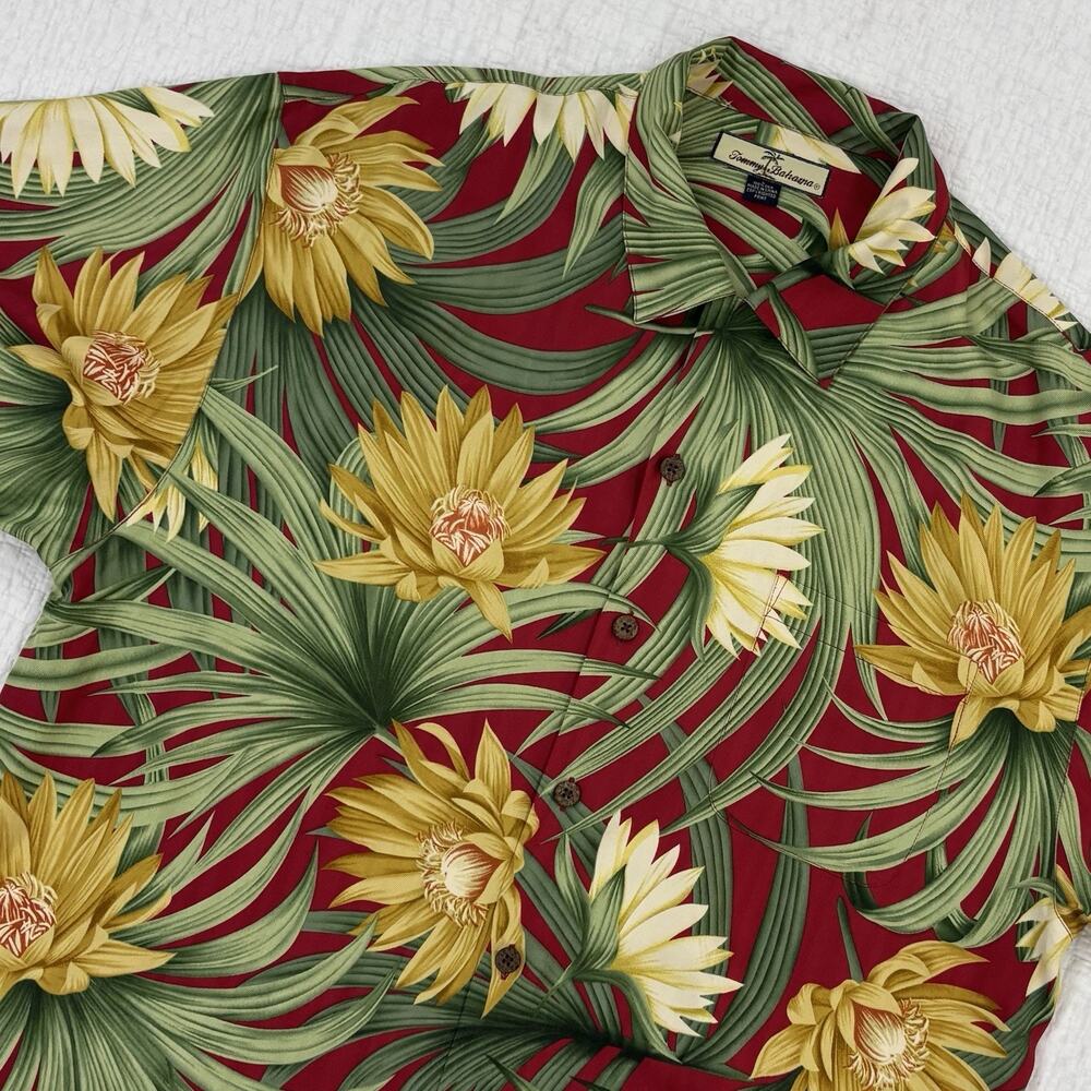 Tommy Bahama Mens Large 100% Silk Hawaiian Shirt Red Green Floral Tropical Camp